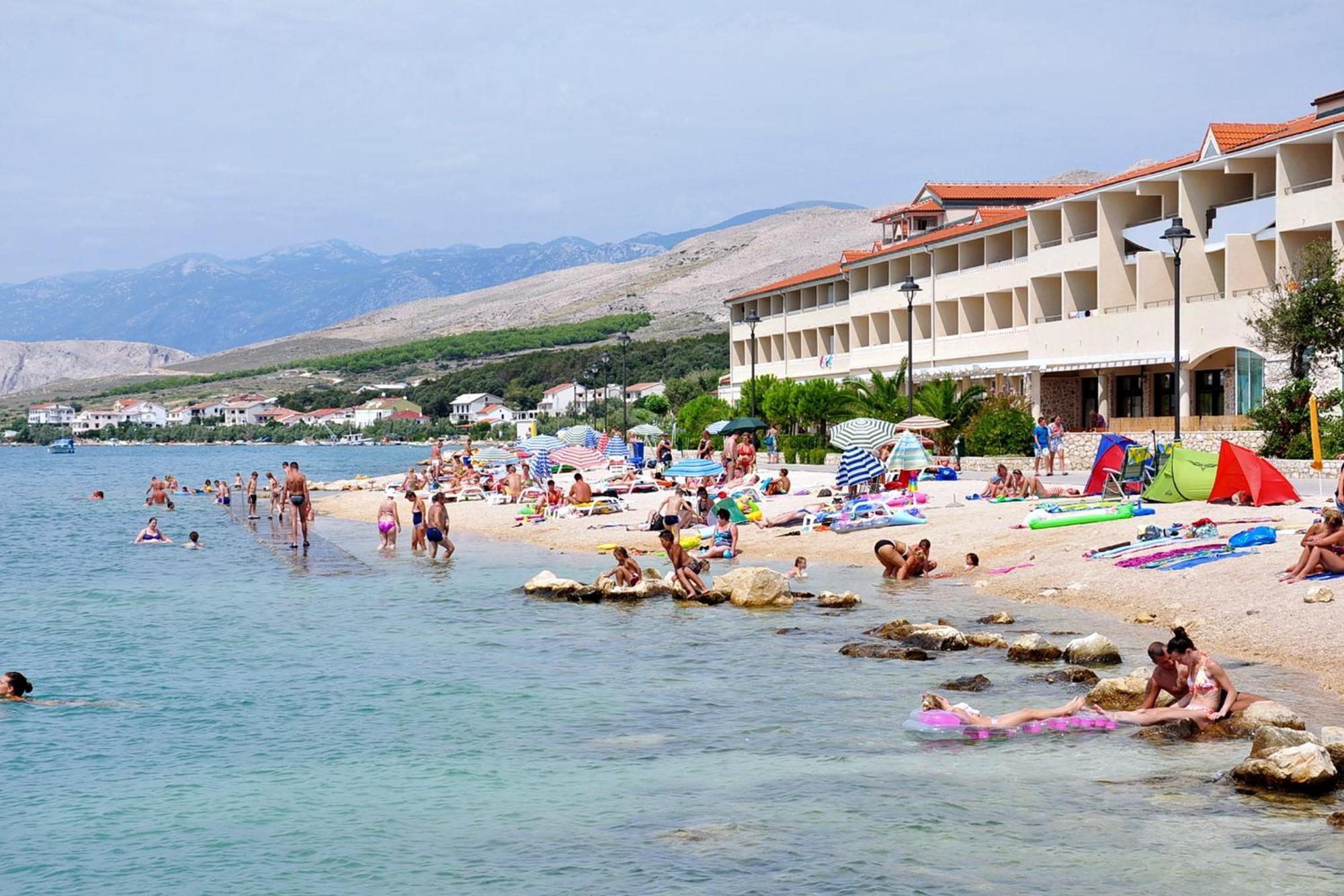 Apartments And Rooms By The Sea Pag - 6311 Pag Town Exteriér fotografie